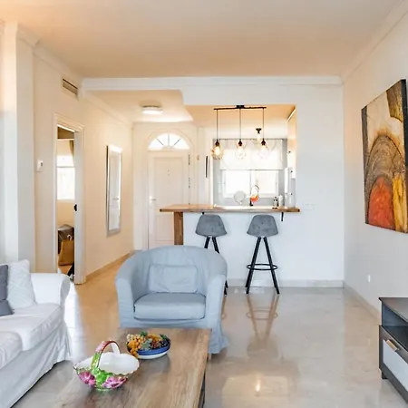Aloha Gardens Apartment *